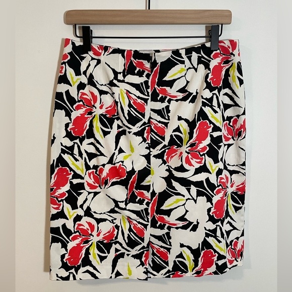 Jones Wear Floral Pencil Skirt Stretch Size 6P Tropical Career Office EUC - Picture 6 of 11